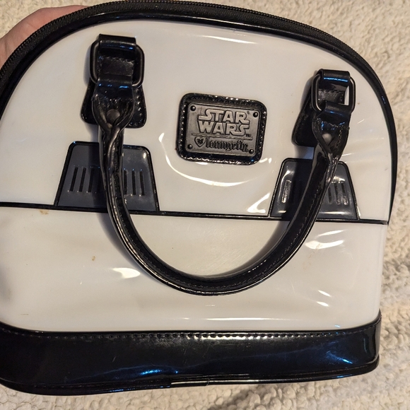 Loungefly x Star wars stormtrooper purse - Picture 3 of 7